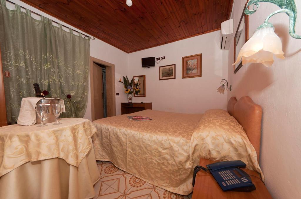 Hotel Villa Franca Forio di Ischia Δωμάτιο φωτογραφία